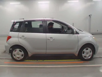 Toyota Ist