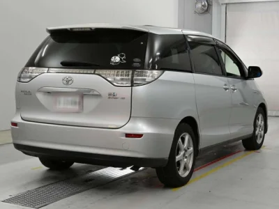Toyota Estima Hybrid
