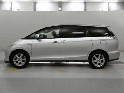 Toyota Estima Hybrid