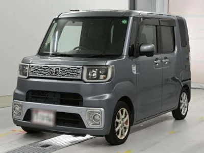 Toyota Pixis Mega
