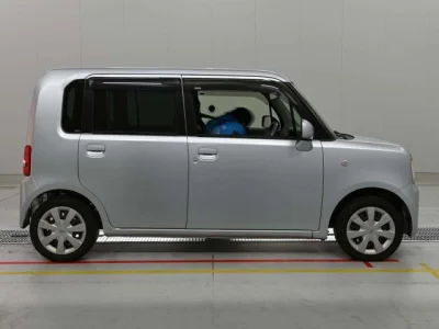 Toyota Pixis Space