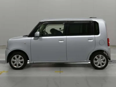 Toyota Pixis Space
