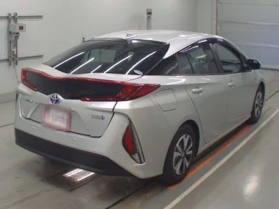 Toyota Prius PHV