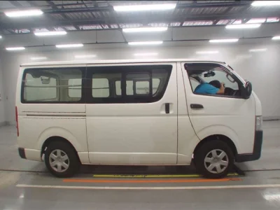 Toyota RegiusAce