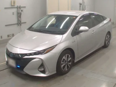 Toyota Prius PHV
