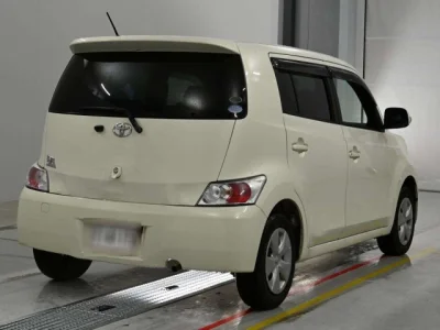 Toyota bB