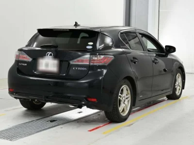 Lexus CT200h