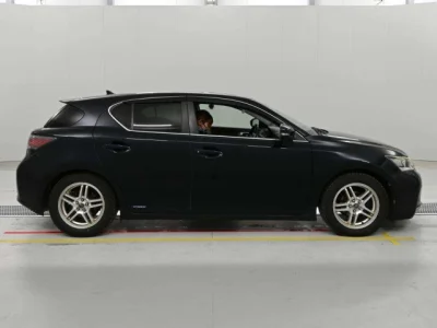 Lexus CT200h