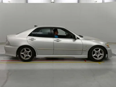 Toyota Altezza