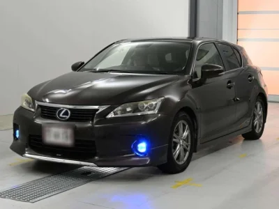 Lexus CT200h