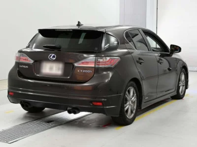 Lexus CT200h