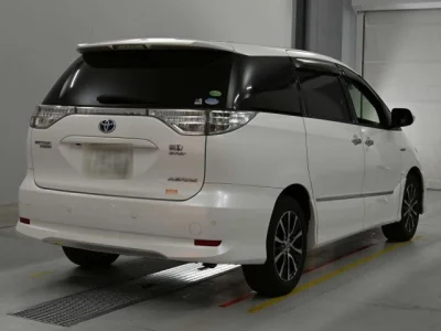 Toyota Estima Hybrid