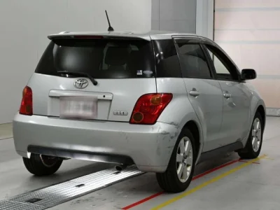 Toyota IST