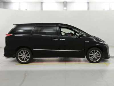 Toyota Estima Hybrid