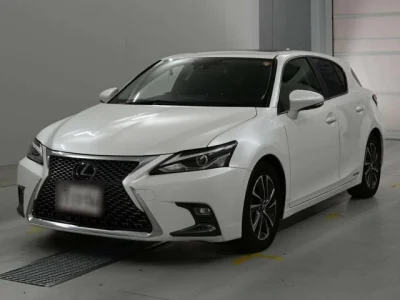 Lexus CT200h