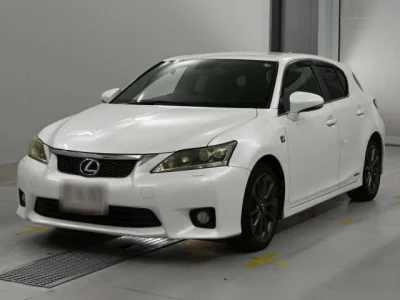 Lexus CT200h