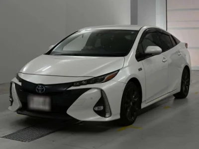 Toyota Prius PHV