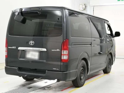 Toyota RegiusAce