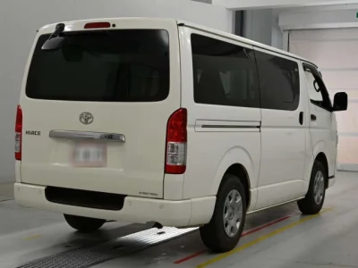 Toyota HiAce Van