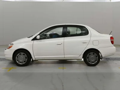 Toyota PLATZ