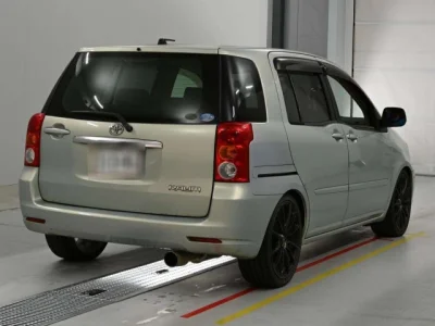 Toyota Raum
