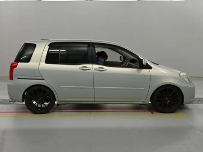 Toyota Raum