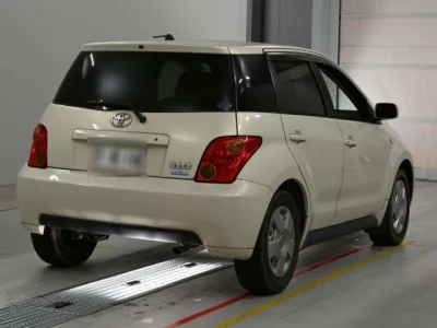 Toyota Ist