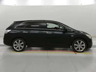 Toyota Mark X Zio