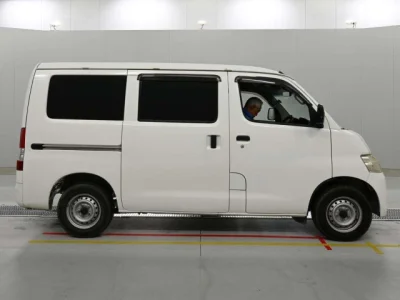 Toyota LiteAce Van