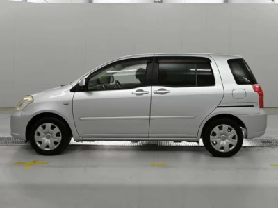 Toyota Raum