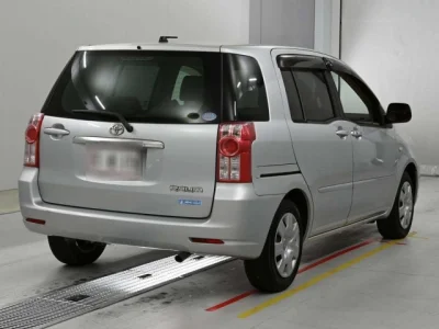 Toyota Raum