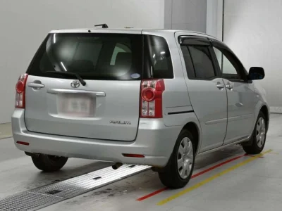 Toyota Raum