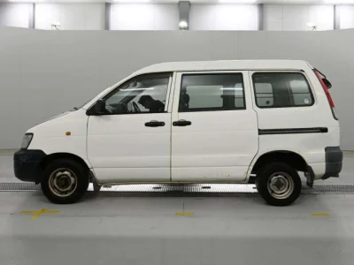 Toyota LiteAce Van