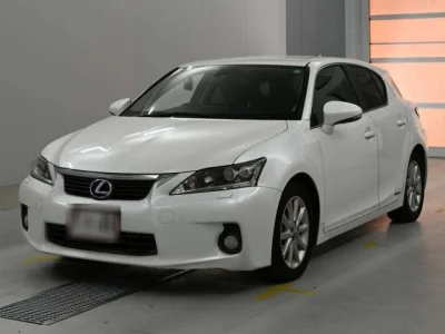 Lexus CT200h