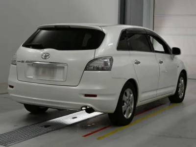 Toyota Mark X Zio
