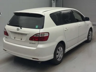 Toyota Ipsum