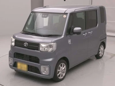Toyota Pixis Mega