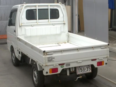 Nissan NT100 Clipper