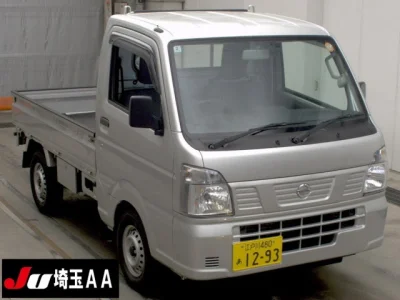 Nissan NT100 Clipper