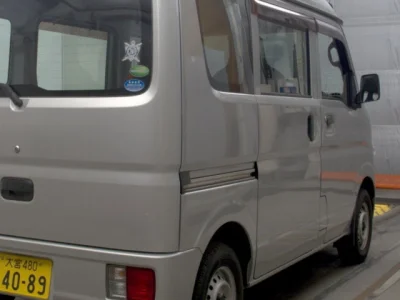 Mitsubishi Minicab Van