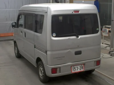 Mitsubishi Minicab Van
