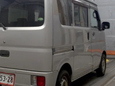Mitsubishi Minicab Van