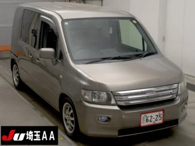 Honda Mobilio Spike