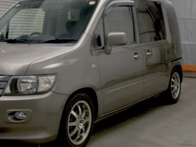 Honda Mobilio Spike
