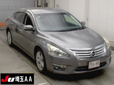 Nissan TEANA