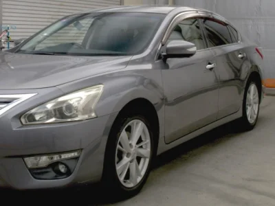 Nissan TEANA