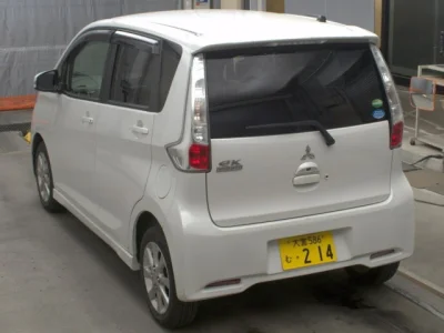 Mitsubishi EK CUSTOM
