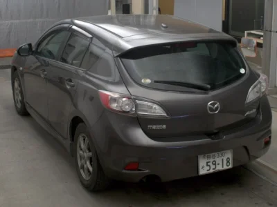 Mazda Axela