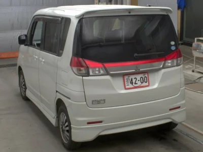 Mitsubishi DELICA D2