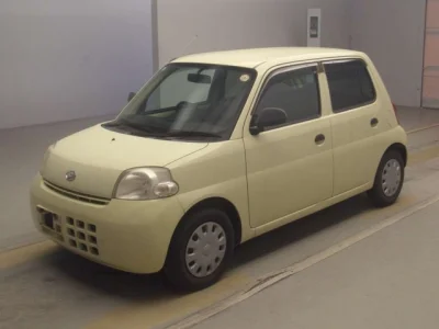 Daihatsu Esse